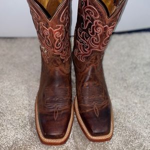 WESTERN BOOTS